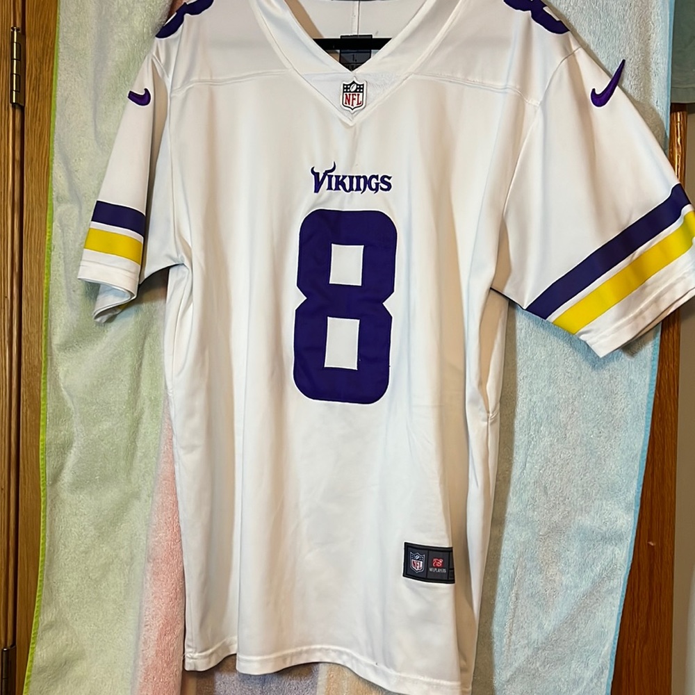 Nike  NFL players MN Vikings men large jersey. Excellent condition